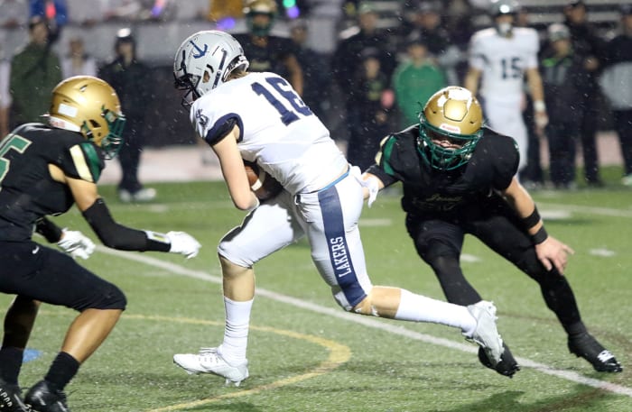a Jesuit Lake Oswego football Oregon November 3 2023 Dan Brood 23